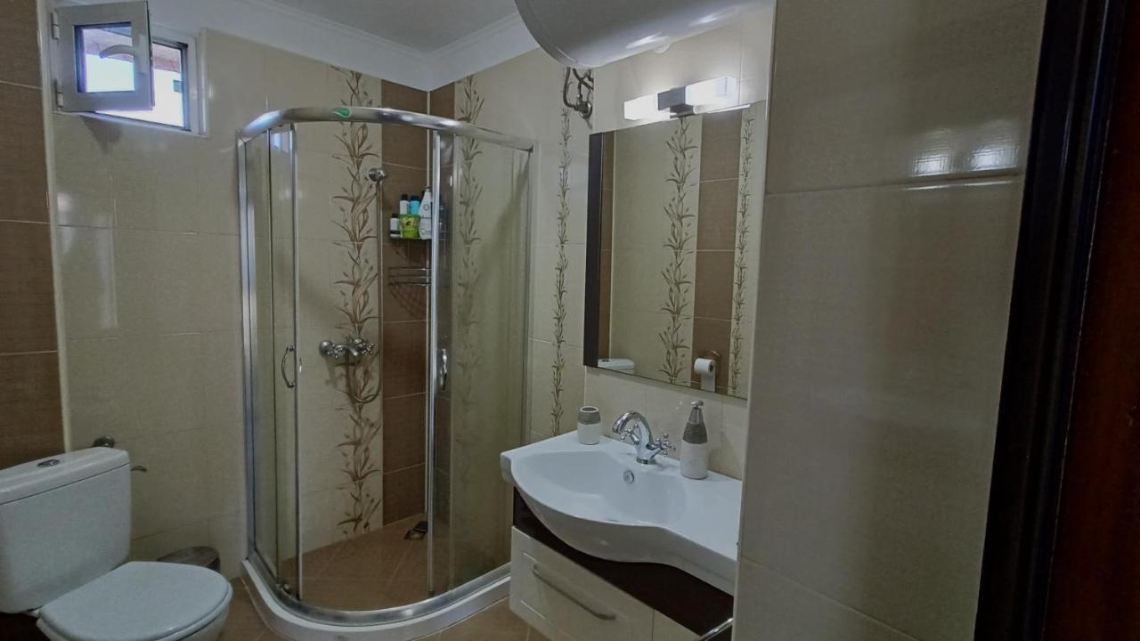 Nikolovi Home Apartments Pomorie Luaran gambar