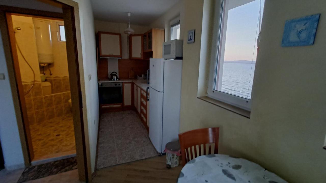 Nikolovi Home Apartments Pomorie Luaran gambar
