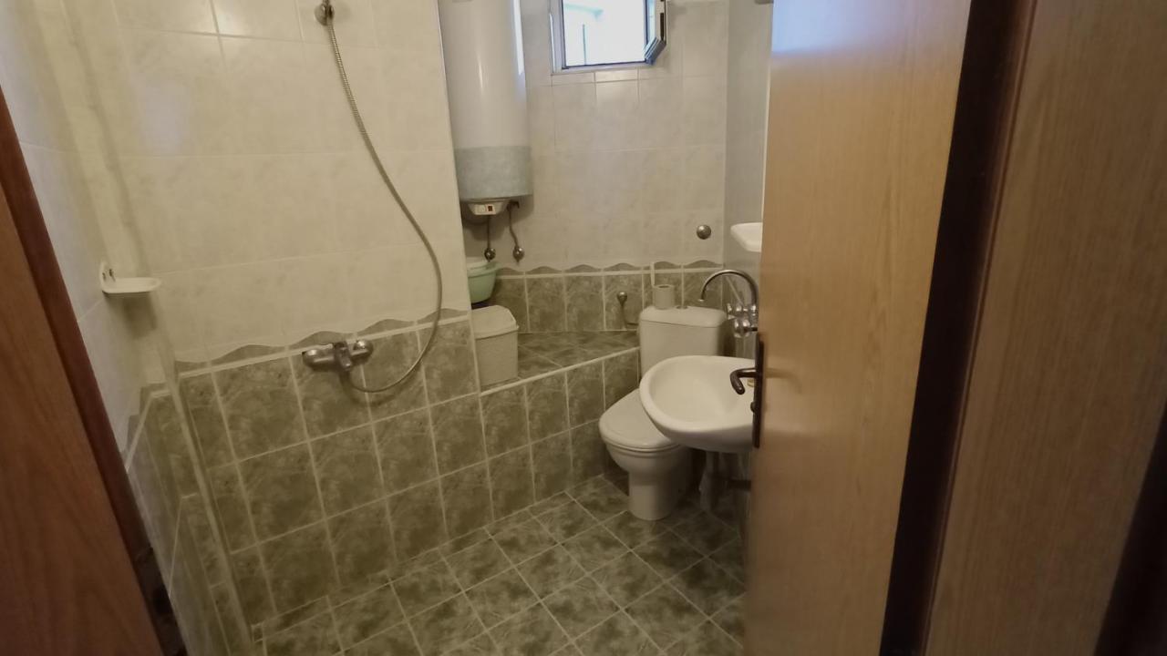 Nikolovi Home Apartments Pomorie Luaran gambar